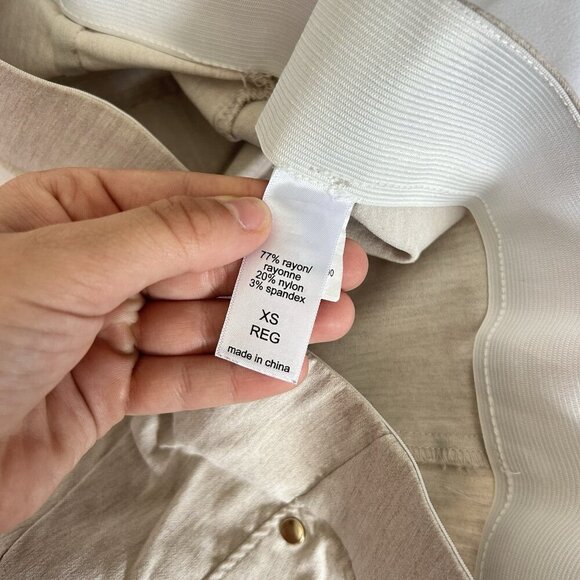 Maurices Pull On Trouser Dress Pants Womens XS Tan Elastic Waist Fake Pockets - Picture 2 of 8